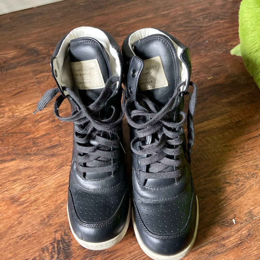Great condition Marc by Marc Jacobs wedges shoes